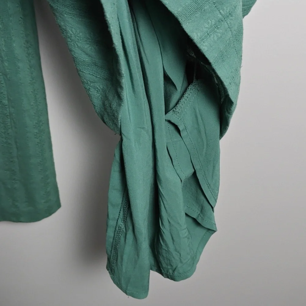 SPLENDID NWT Wide Leg Patterned Trousers in Green Size Medium - Picture 16 of 16